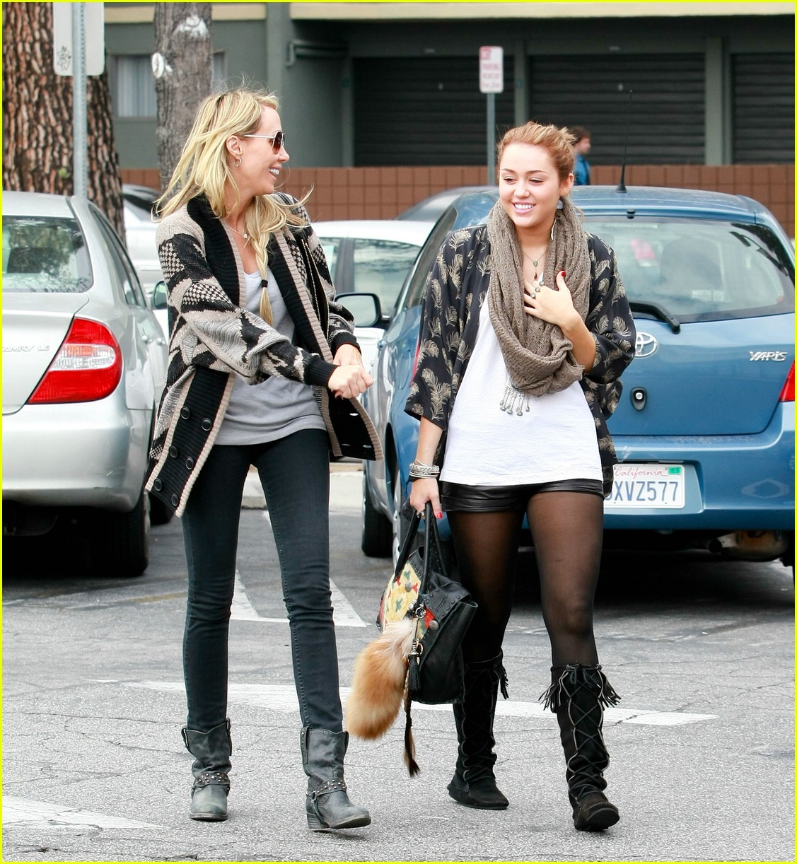 02-15-11, Burbank, CA Actress Miley Cyrus takes her mother Tish to brunch a...